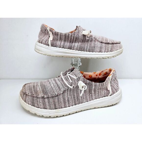 HeyDude Shoes - Heydude Women 6 Comfy footwear